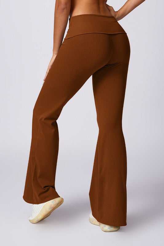 Flawless Flow High-Waist Flared Yoga Pants – Hip-Lifting & Ultra-Soft Comfort