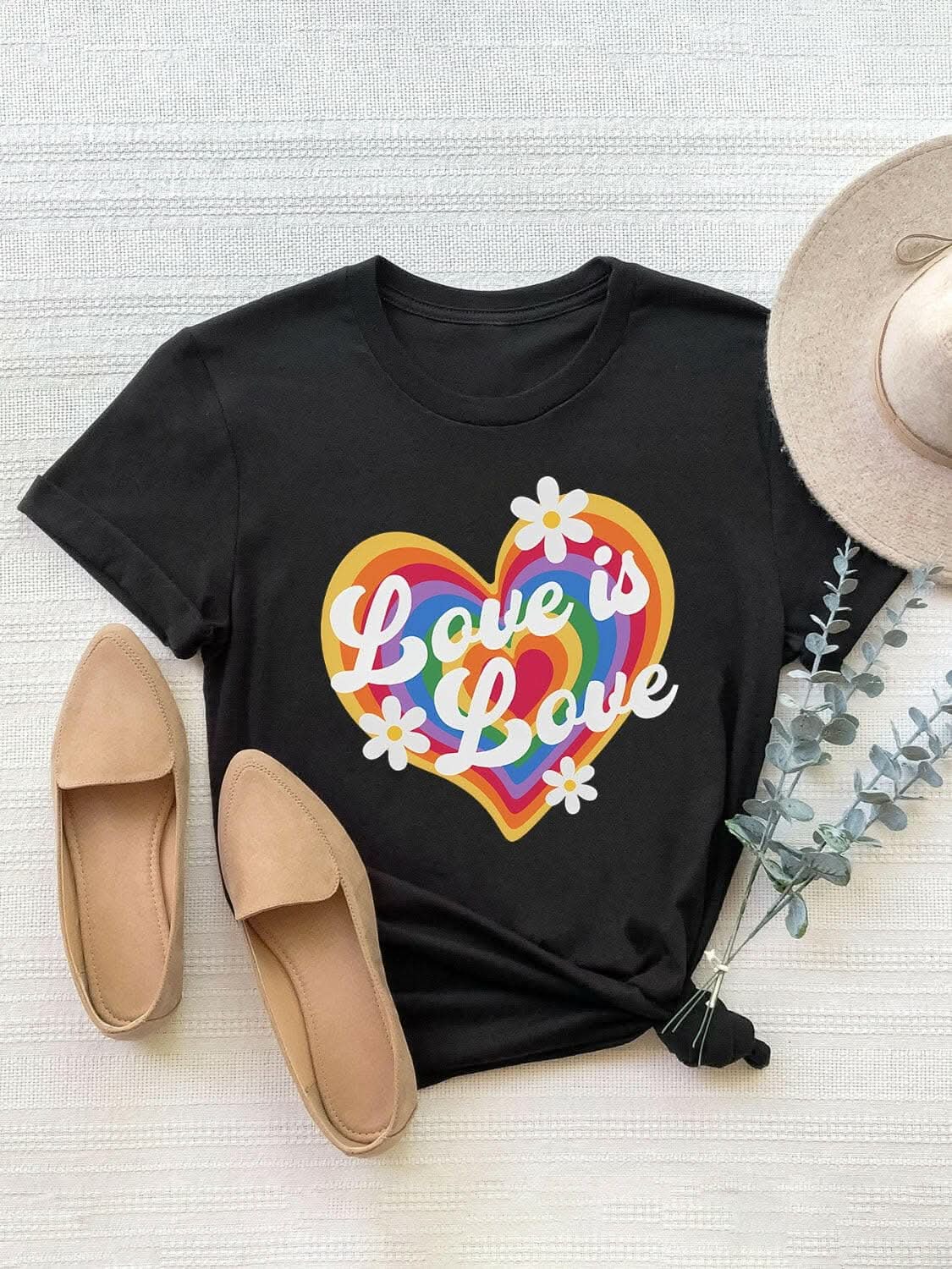 Stylish graphic tee - round neck, short sleeves, 100% polyester - Love Salve