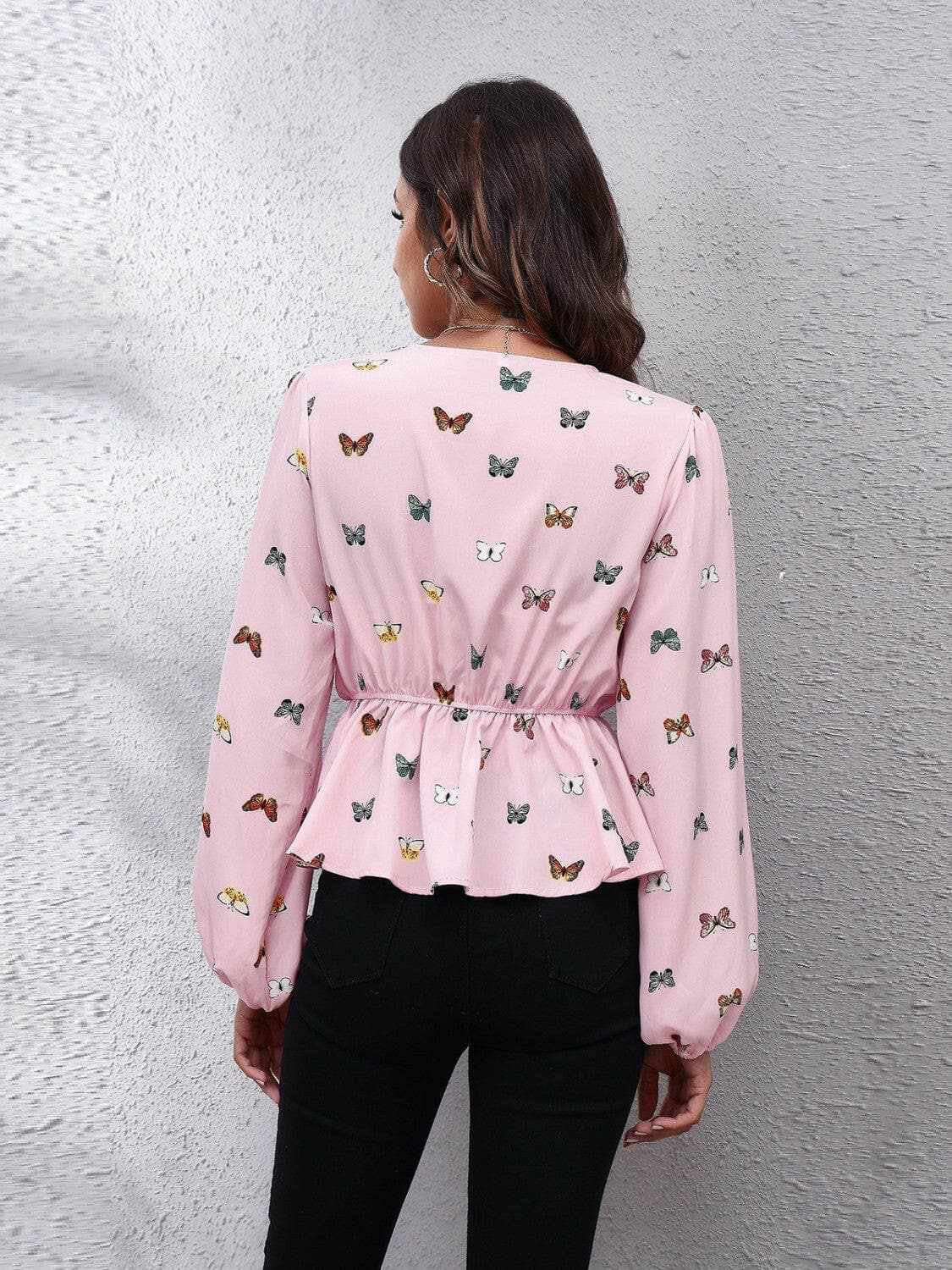 Butterfly V-Neck Balloon Sleeve Peplum BlouseElevate Your Style with our Butterfly V-Neck Blouse
Chic and Feminine: Embrace your elegance with the butterfly design and V-neckline.
Statement Balloon SleeveLove Salve -Neck Balloon Sleeve Peplum BlouseBlouses