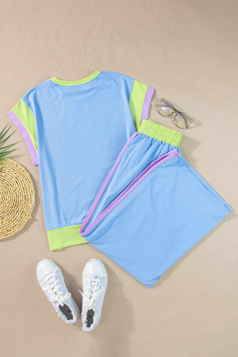 Contrast Round Neck Top and Pants Set.