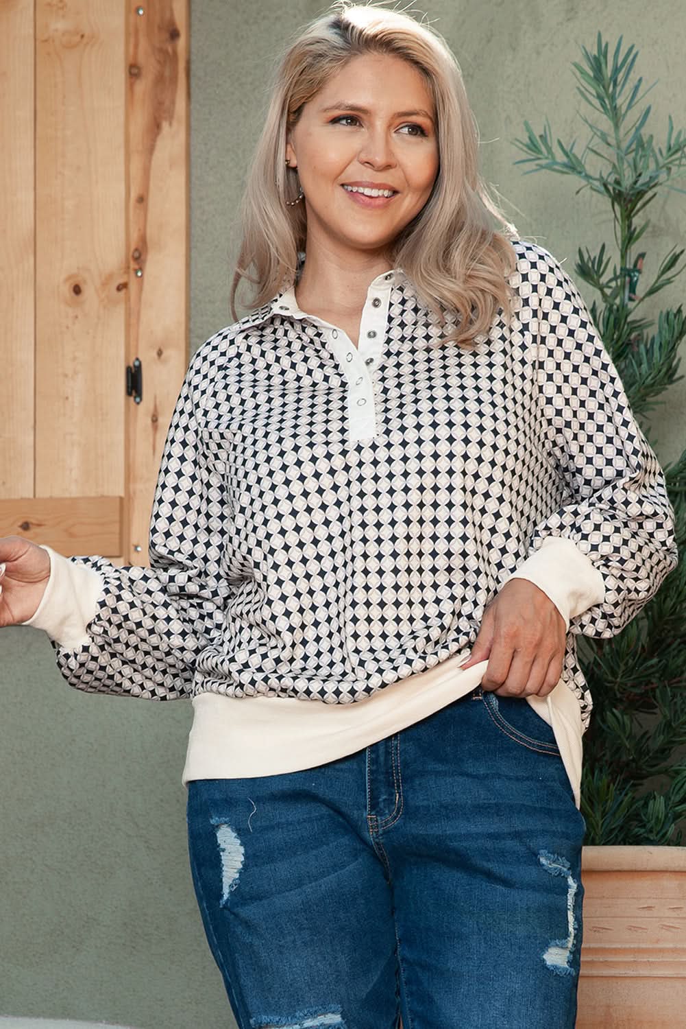Black Plus Size Two-Tone Pullover - Love Salve