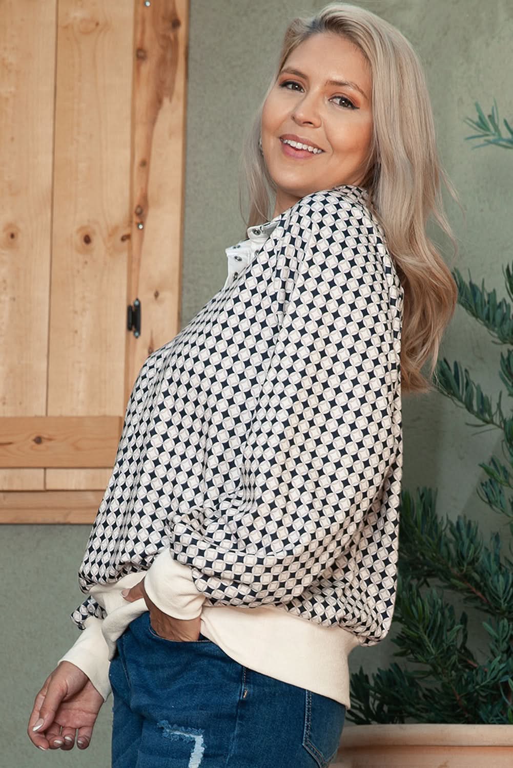 Black Plus Size Two-Tone Pullover - Love Salve