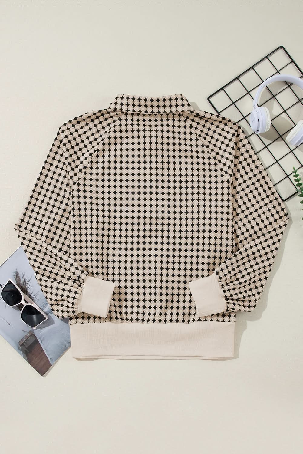Black Plus Size Two-Tone Pullover - Love Salve