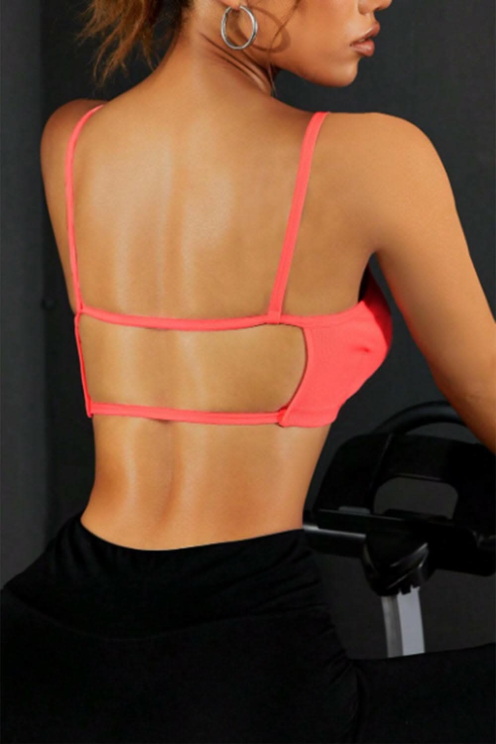 Chic backless sports cami for activewear