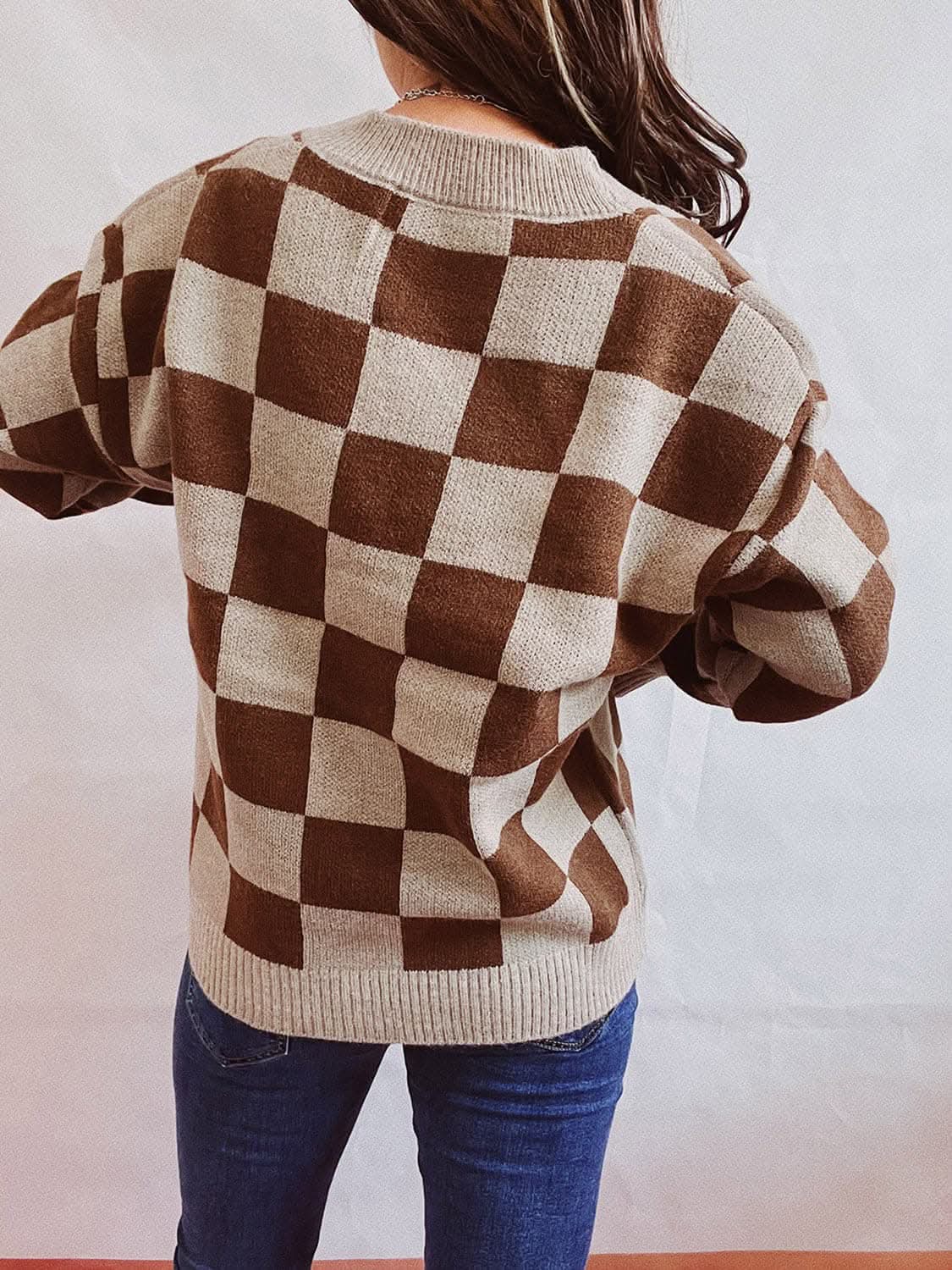 Chic checkered cardigan - open front