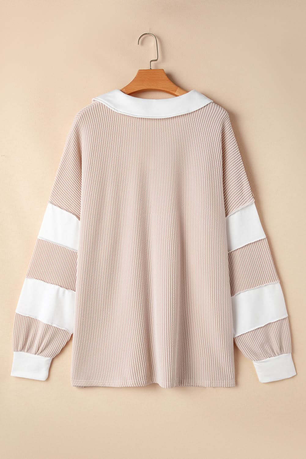 Chic colorblock v-neck top with slits - Love Salve