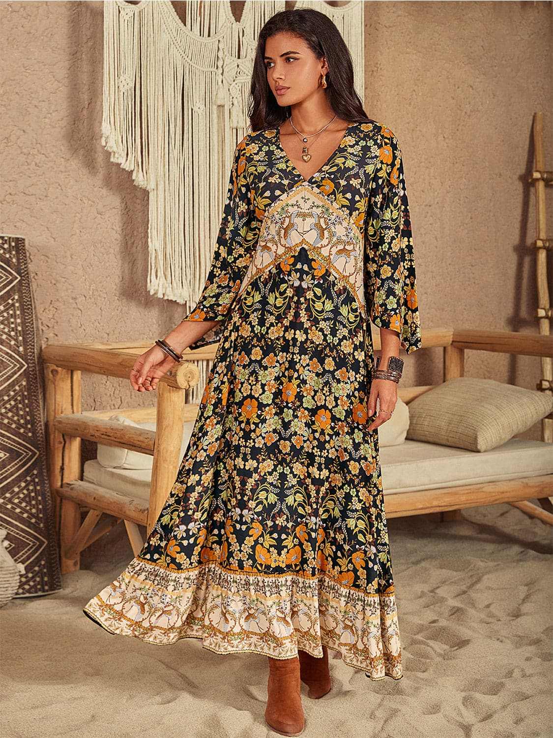 Chic floral v-neck midi dress - Love Salve