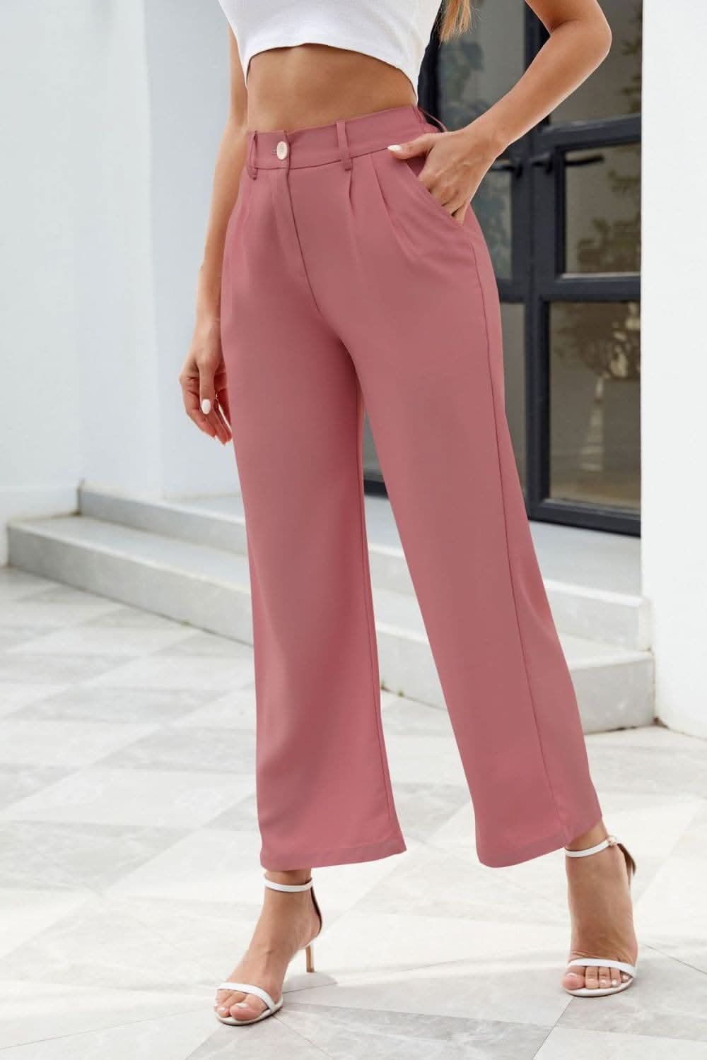 Chic high-rise trousers with pockets