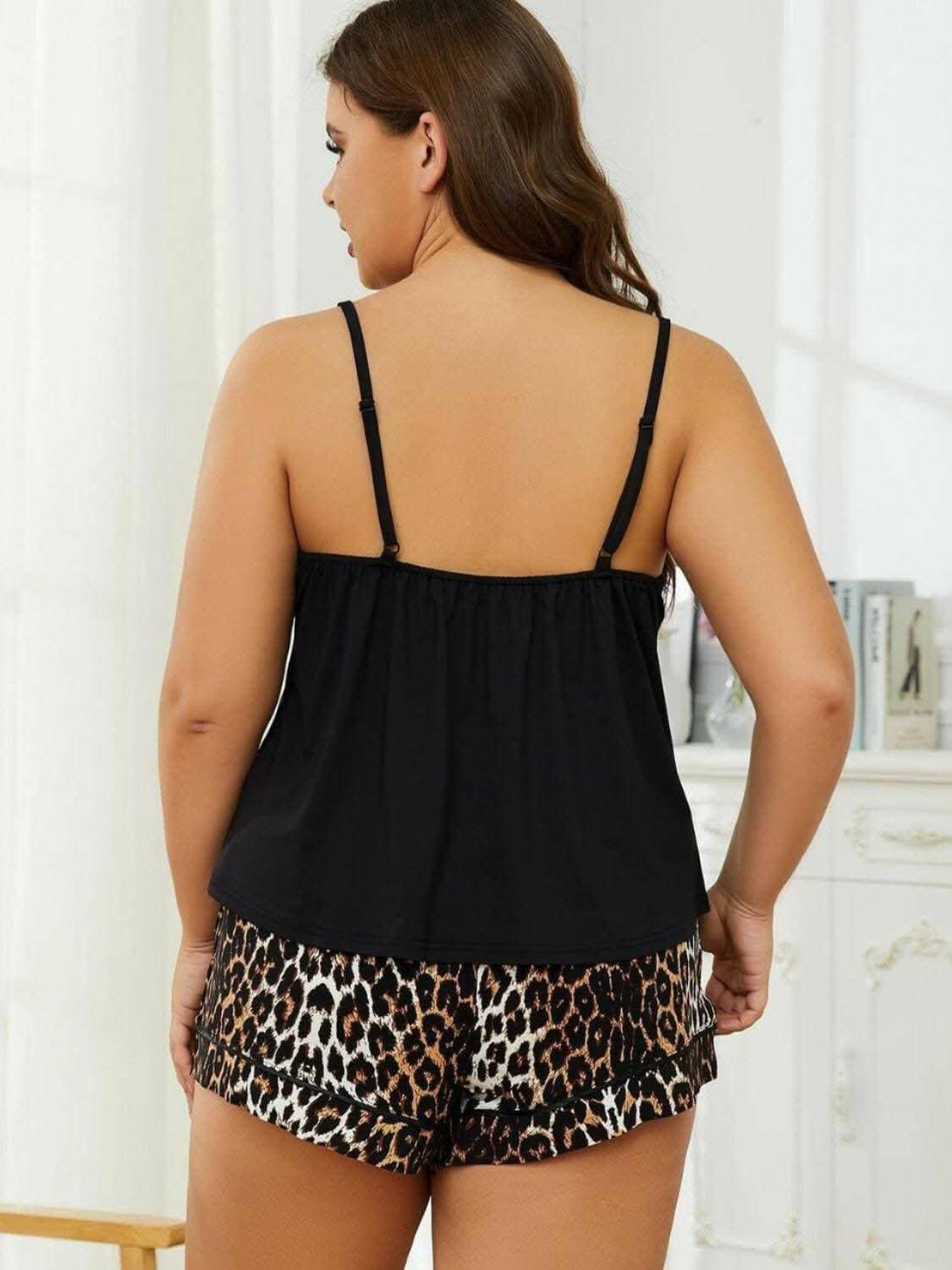 Chic plus size lace sleep set