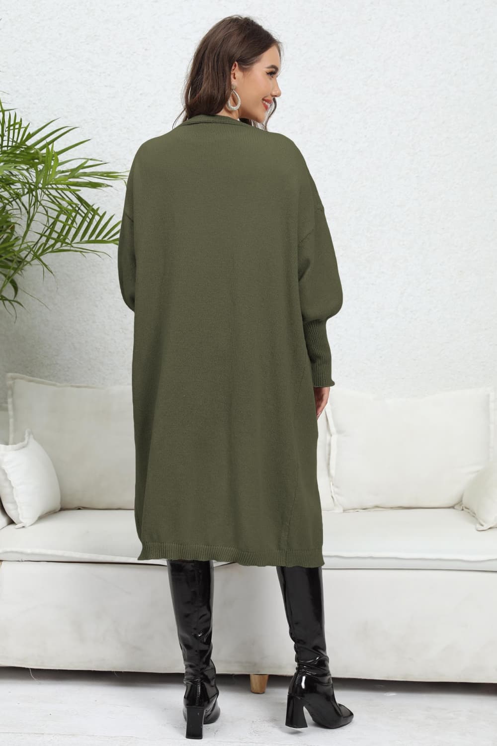 Chic pocketed cardigan with lantern sleeves