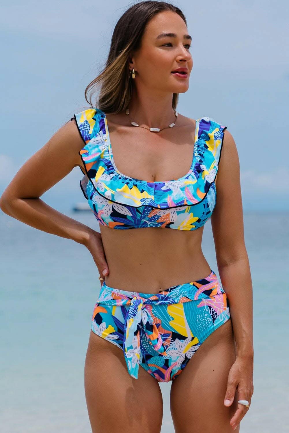 Chic ruffled swimsuit set - wide straps