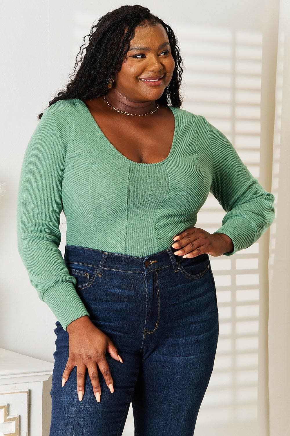 Chic scoop neck long sleeve top - Love Salve