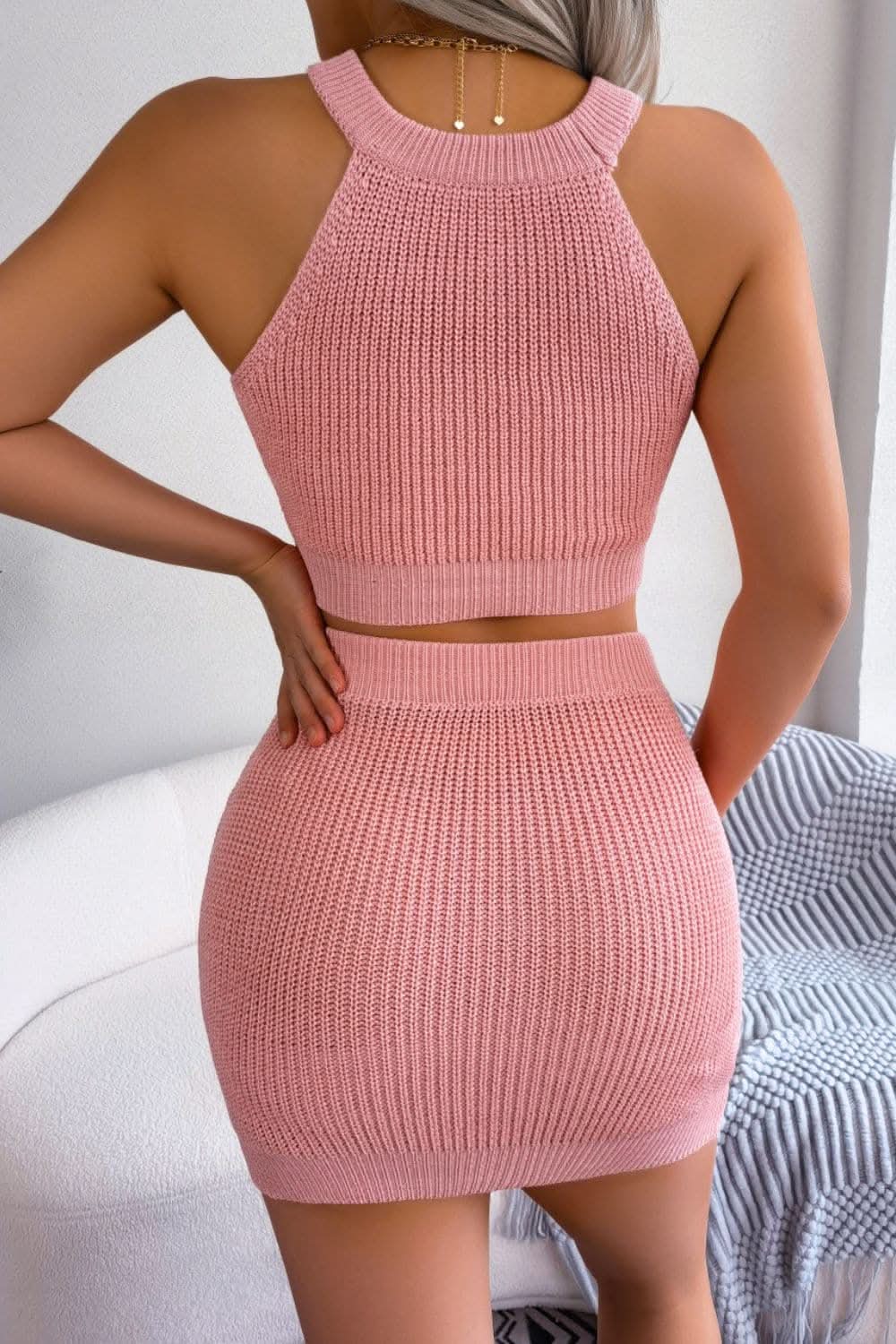 Chic two-tone ribbed knit set