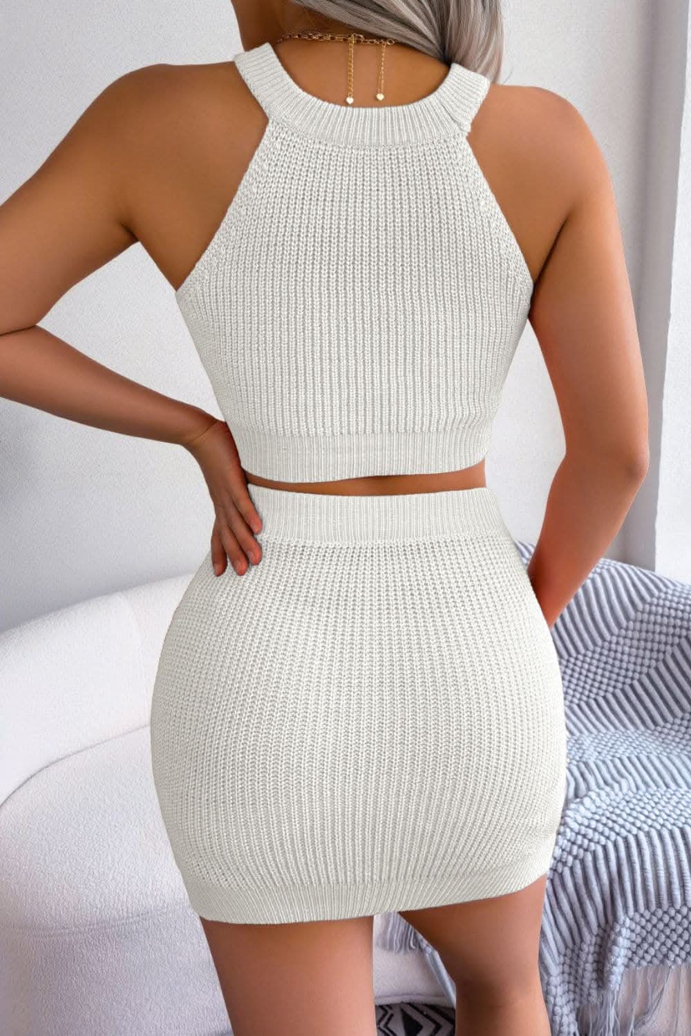 Chic two-tone ribbed knit set