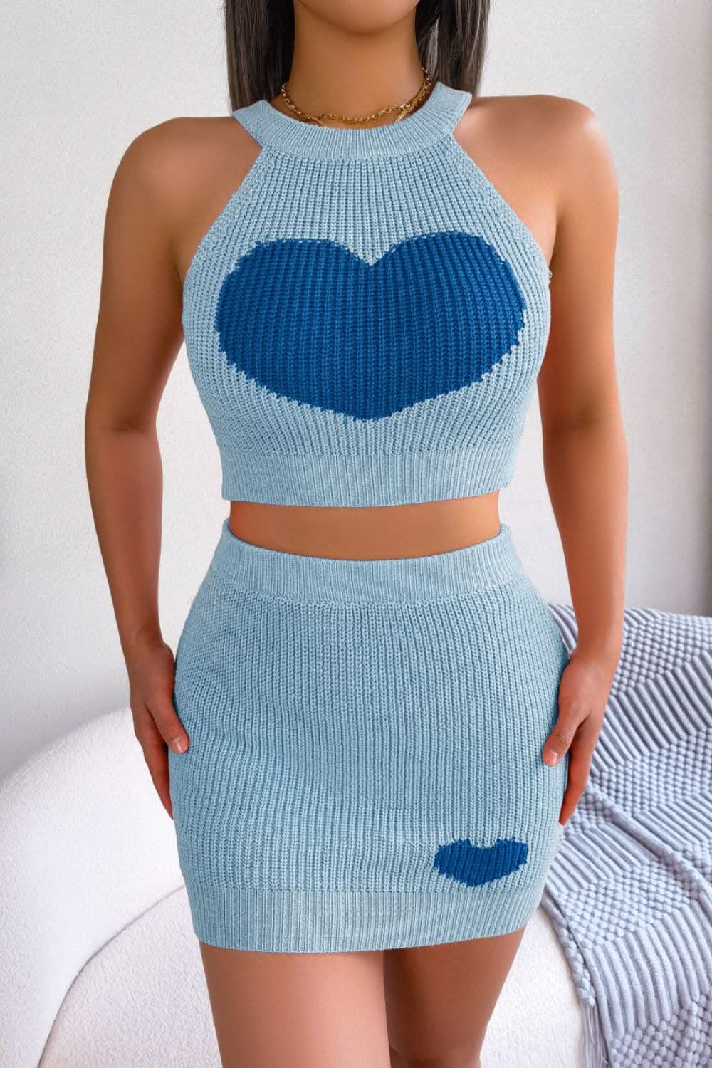 Chic two-tone ribbed knit set