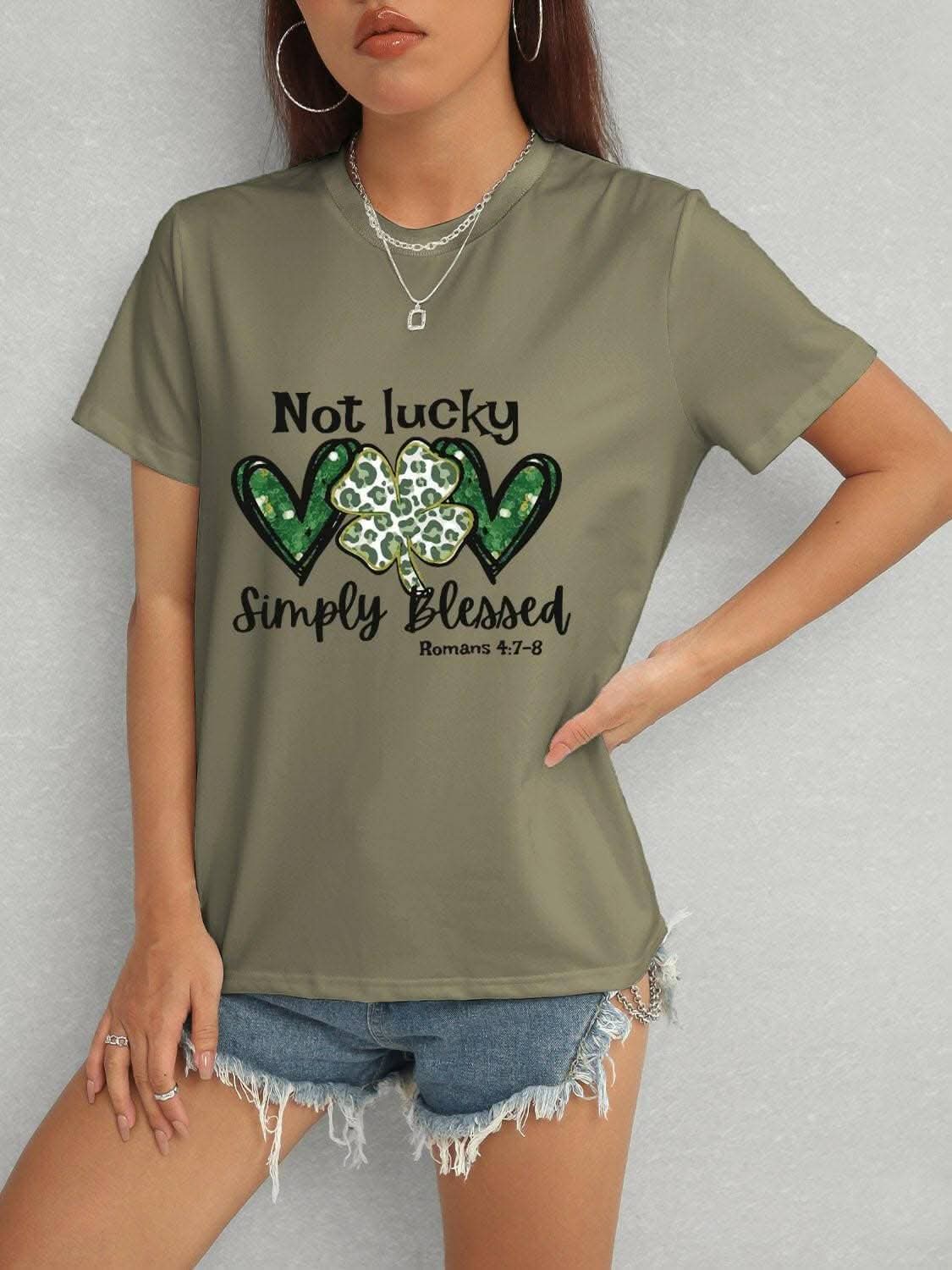 Clover charm short sleeve tee