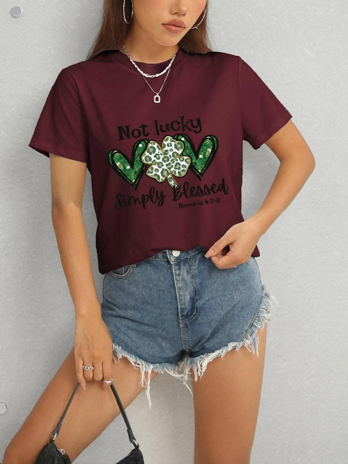 Clover charm short sleeve tee