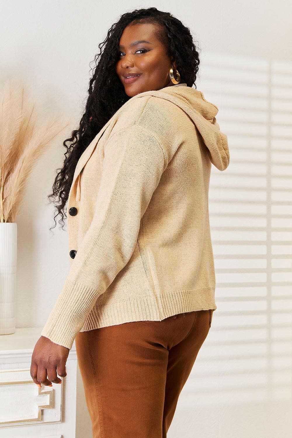 Cozy hooded sweater with buttons - Love Salve