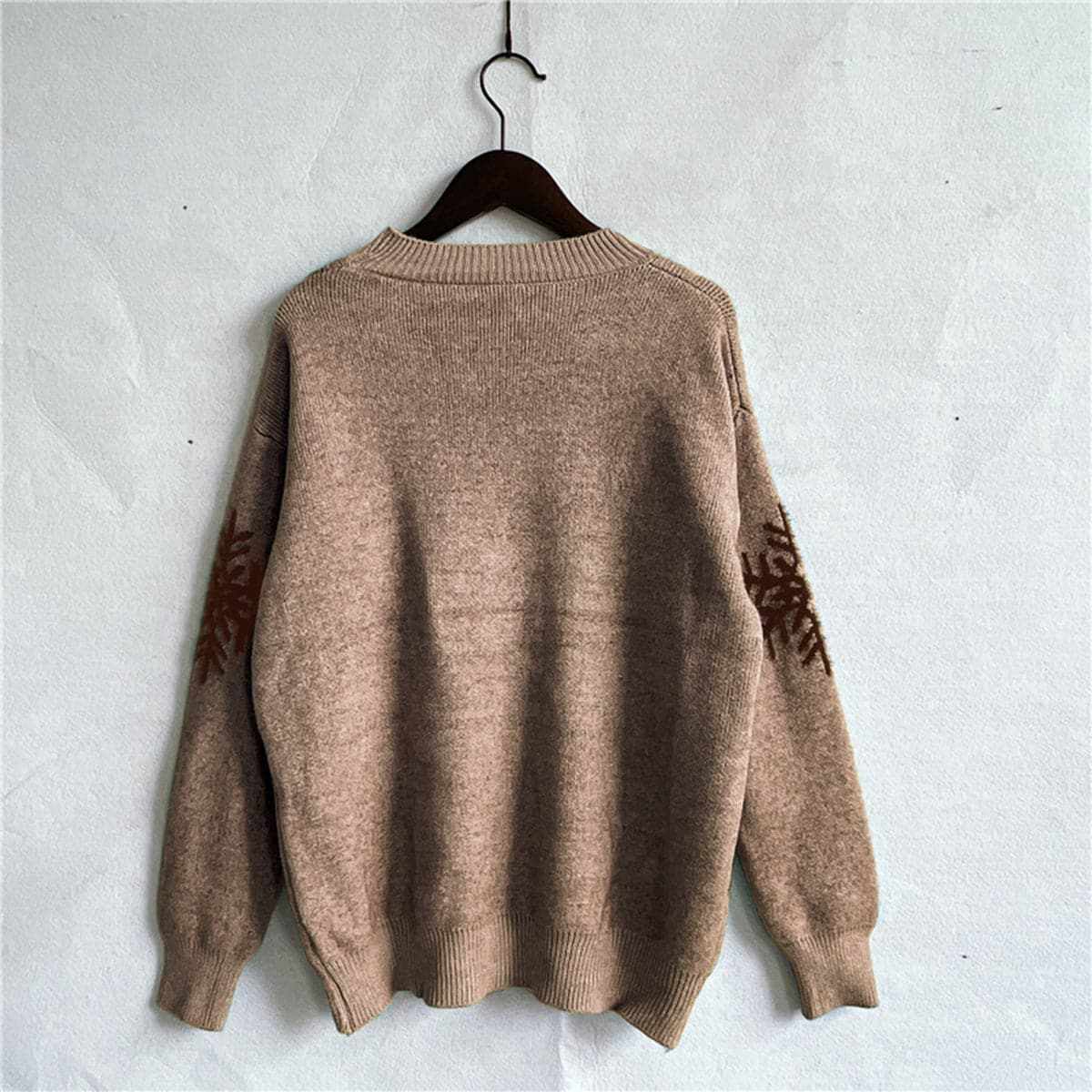 Cozy reindeer knit sweater for winter - Love Salve