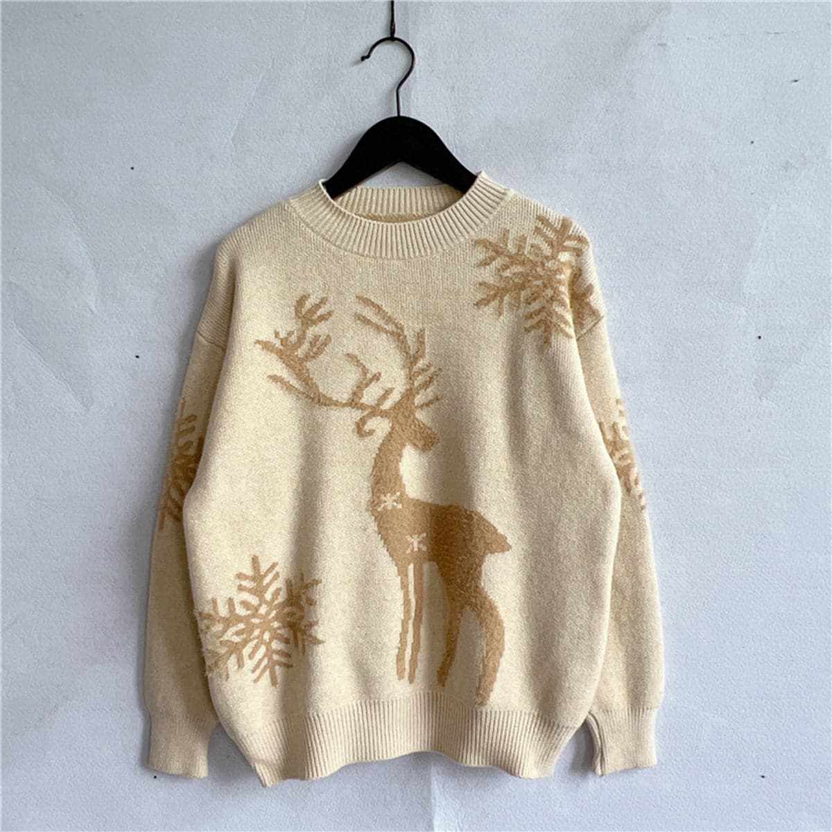 Cozy reindeer knit sweater for winter - Love Salve