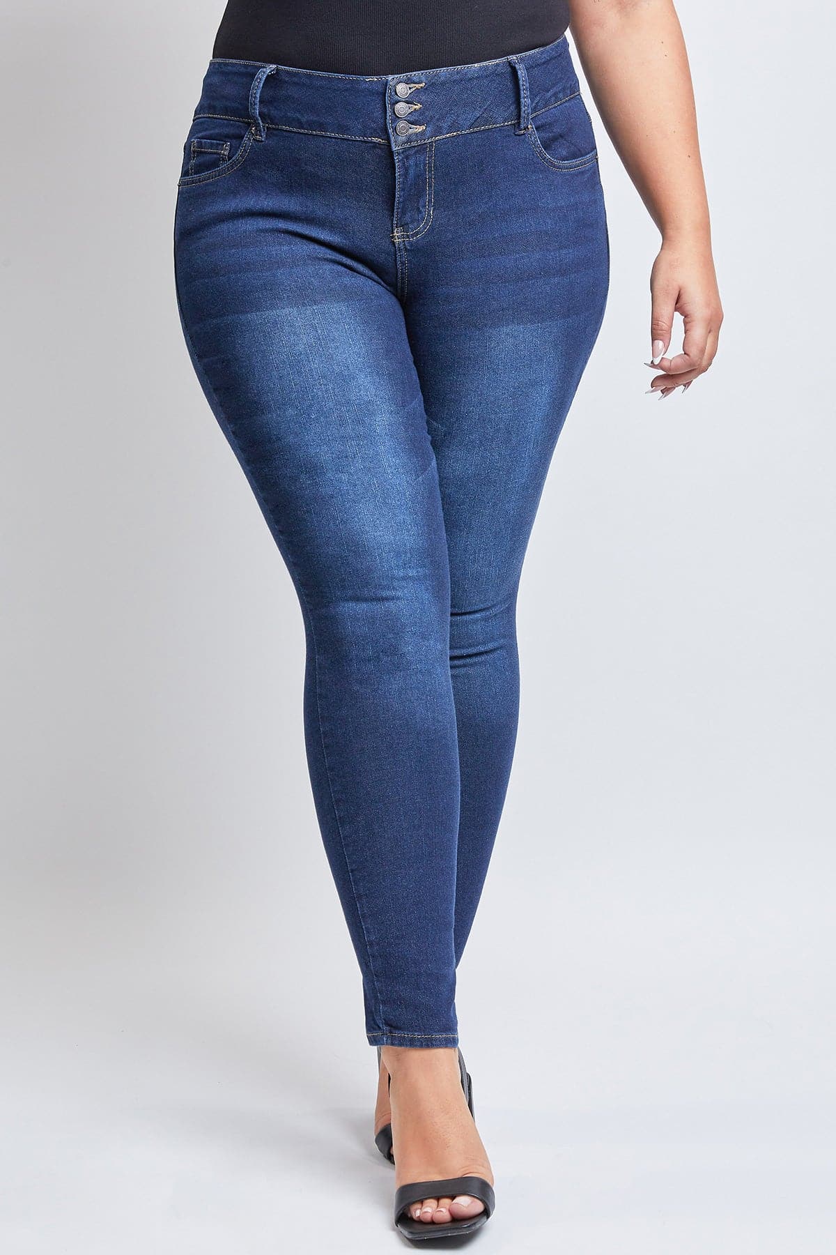 Women's Plus Essential Sustainable Skinny Jeans - Love Salve