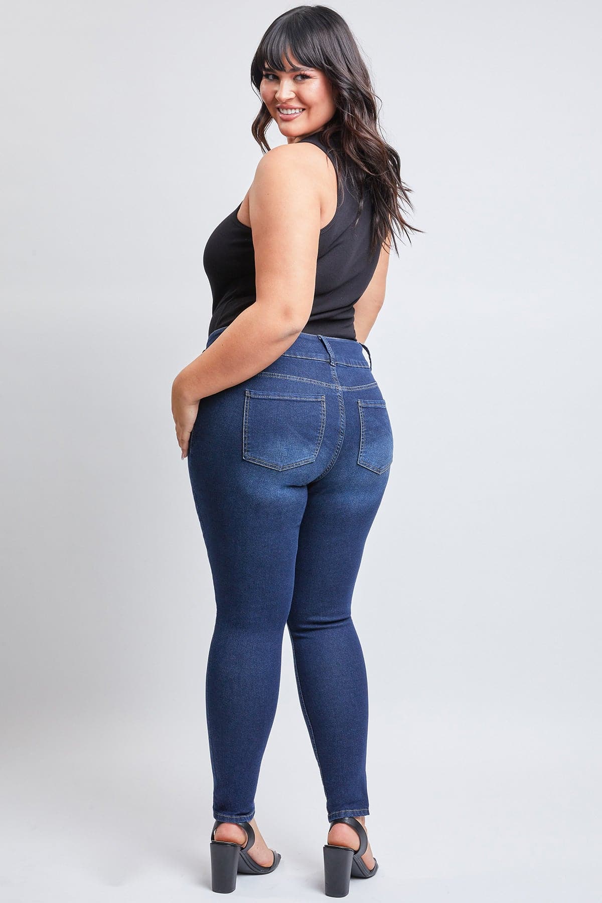 Women's Plus Essential Sustainable Skinny Jeans - Love Salve