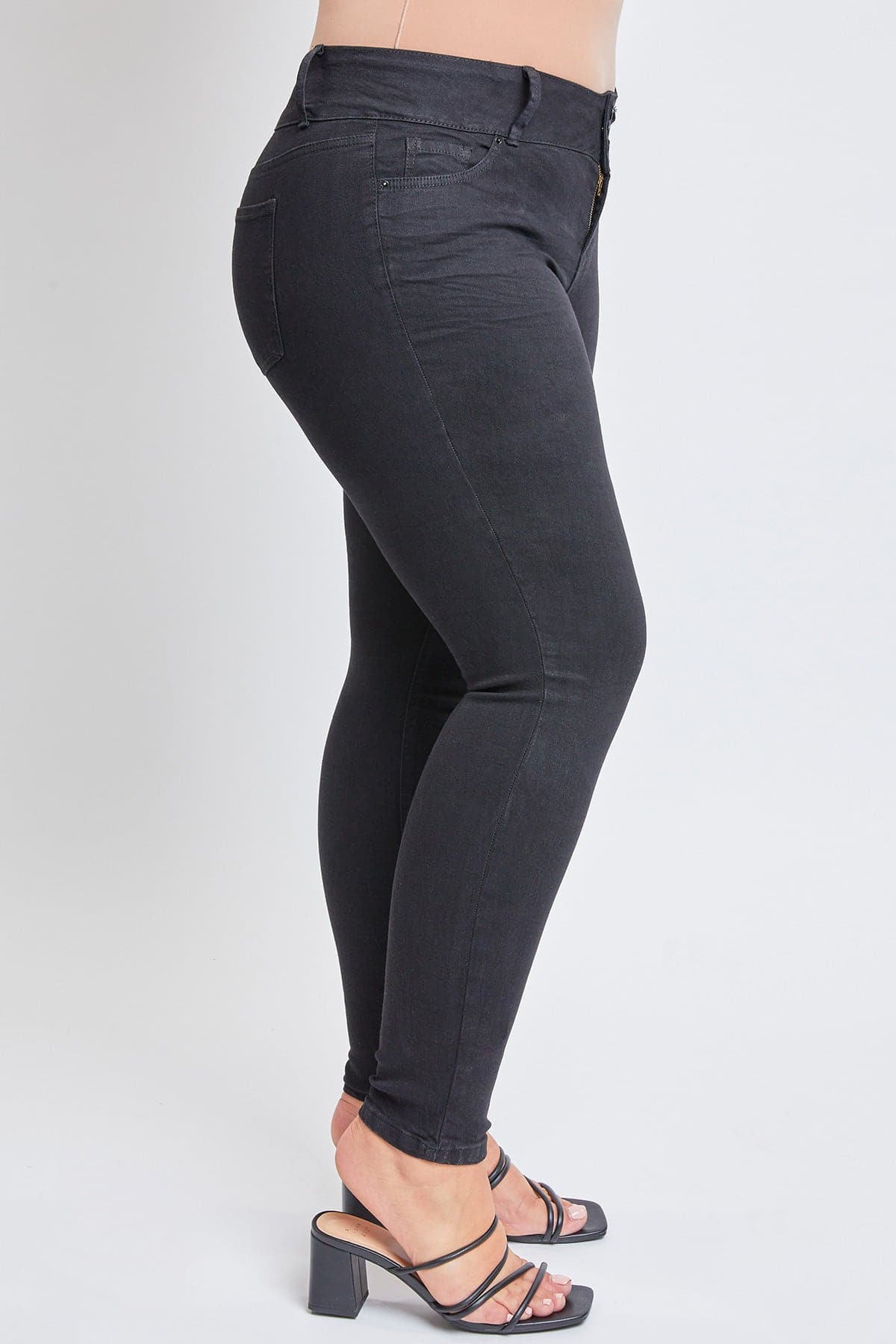Women's Plus Essential Sustainable Skinny Jeans - Love Salve