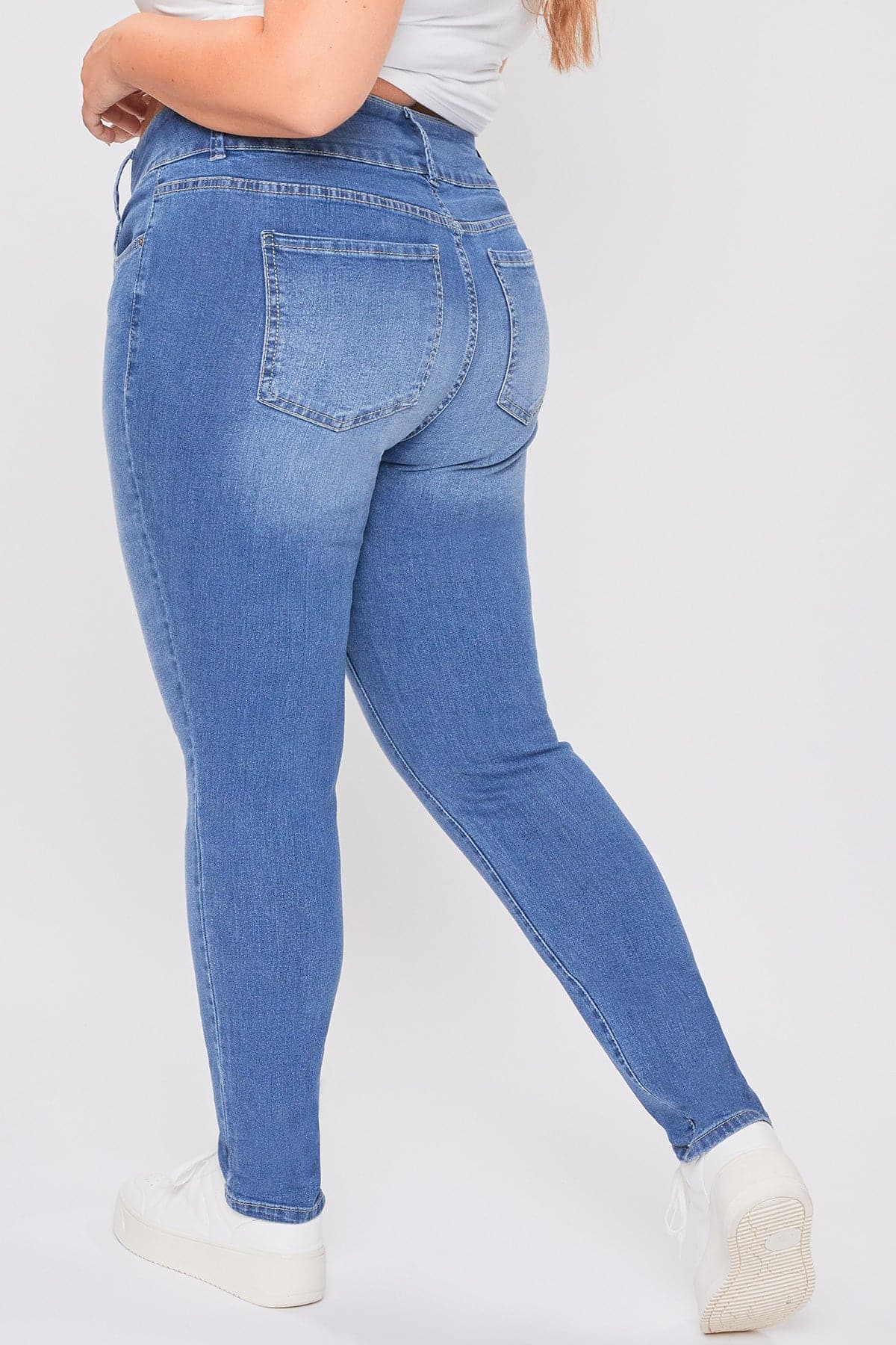 Women's Plus Essential Sustainable Skinny Jeans - Love Salve