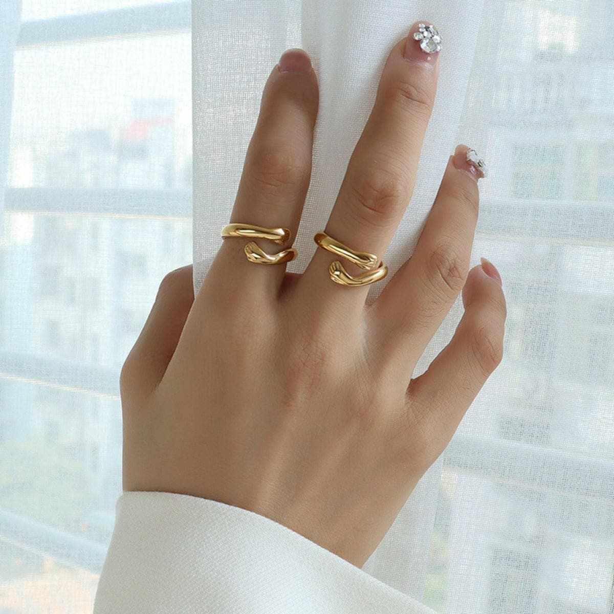Elegant titanium steel hug ring - Love Salve