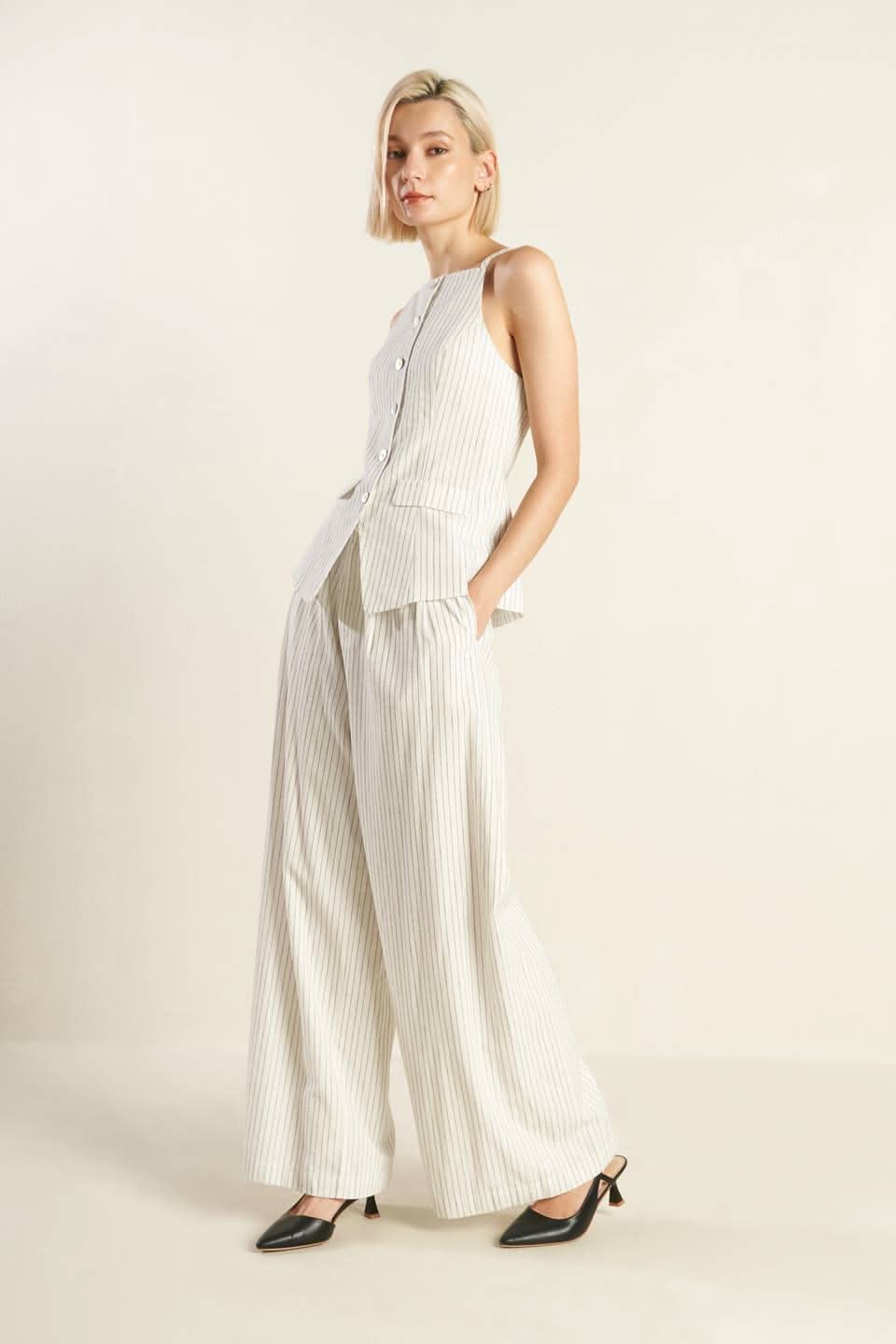 LEAD THE WAY WOVEN SEESUCKER PANTS