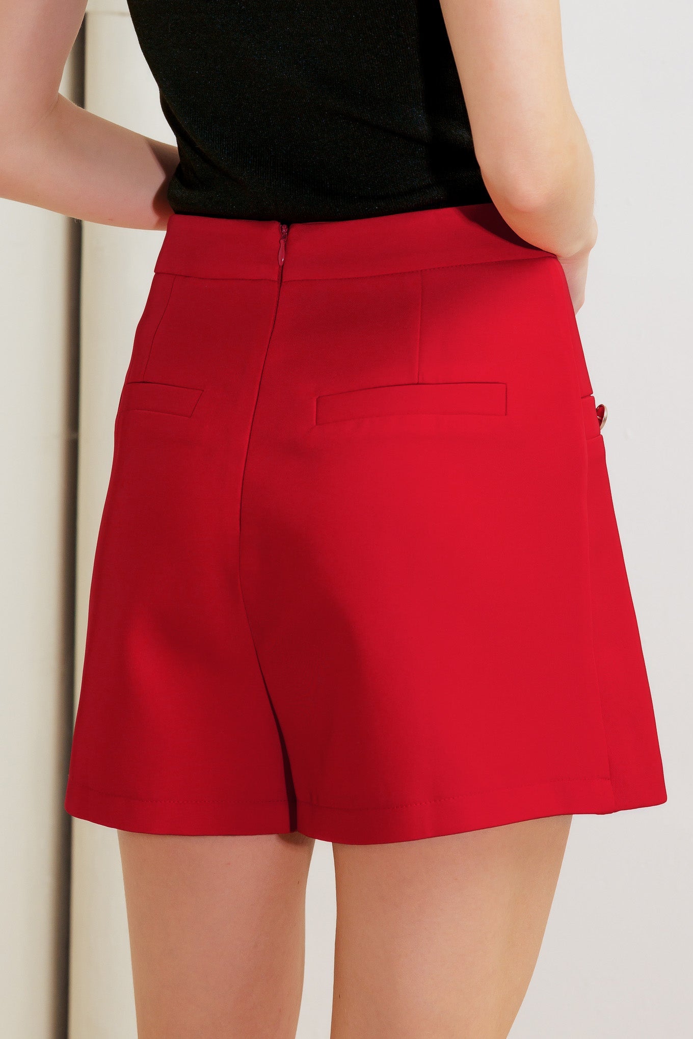 MELTED MARSHMALLOW RED WOVEN SKORT - Love Salve