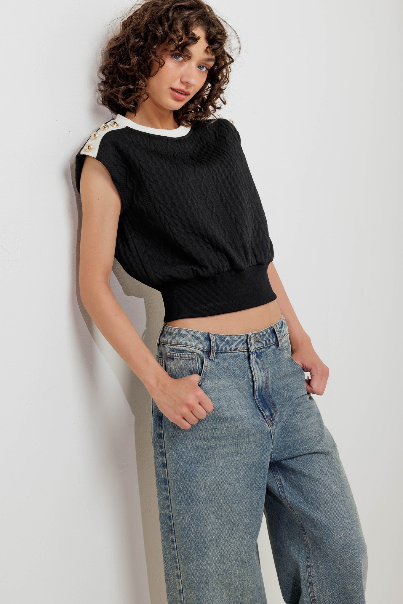 STREET ROMANTIC EDGE KNIT TOP