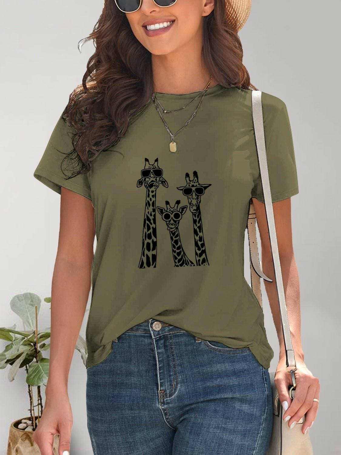 Giraffe print casual tee - comfy fit