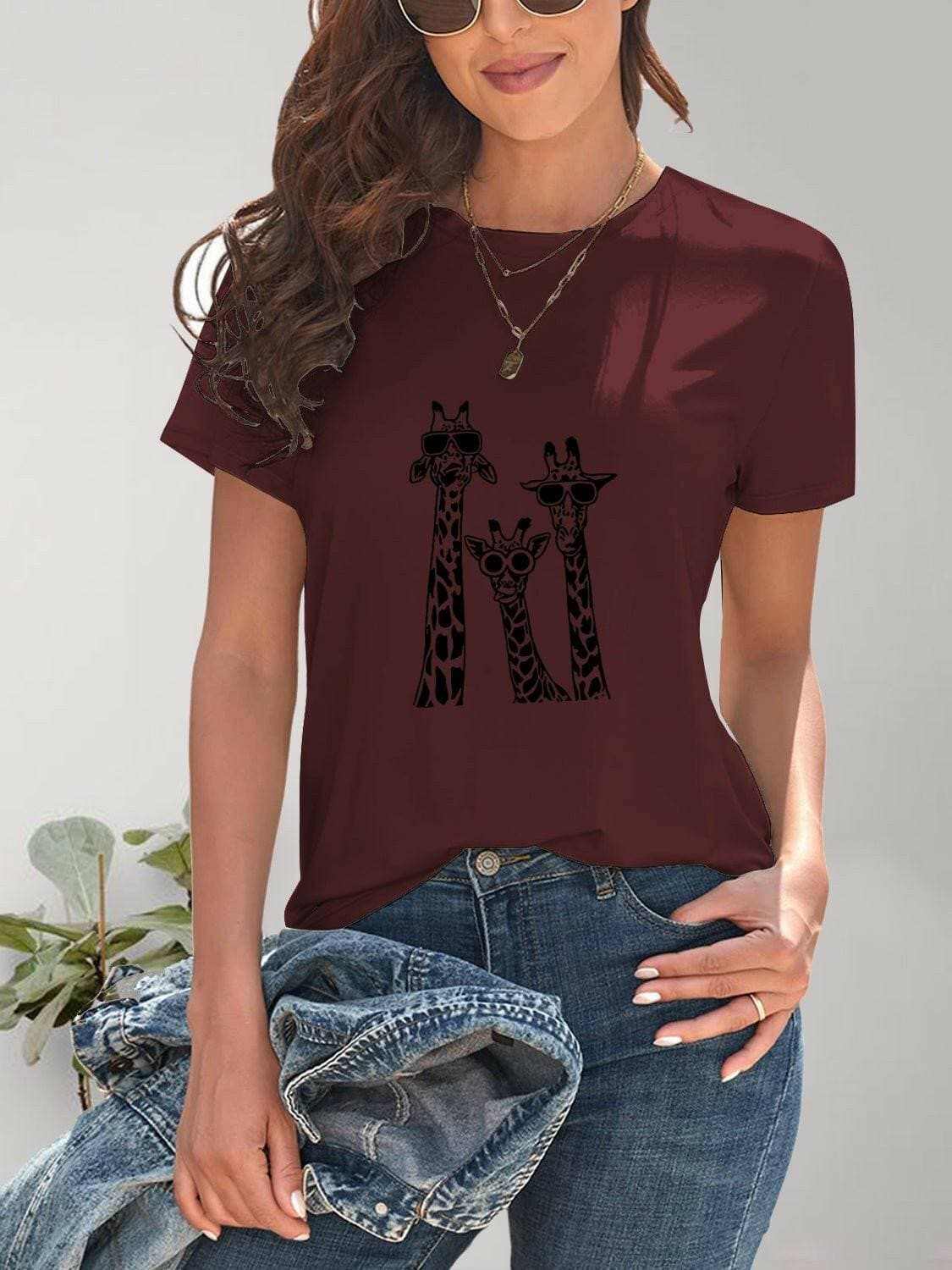 Giraffe print casual tee - comfy fit