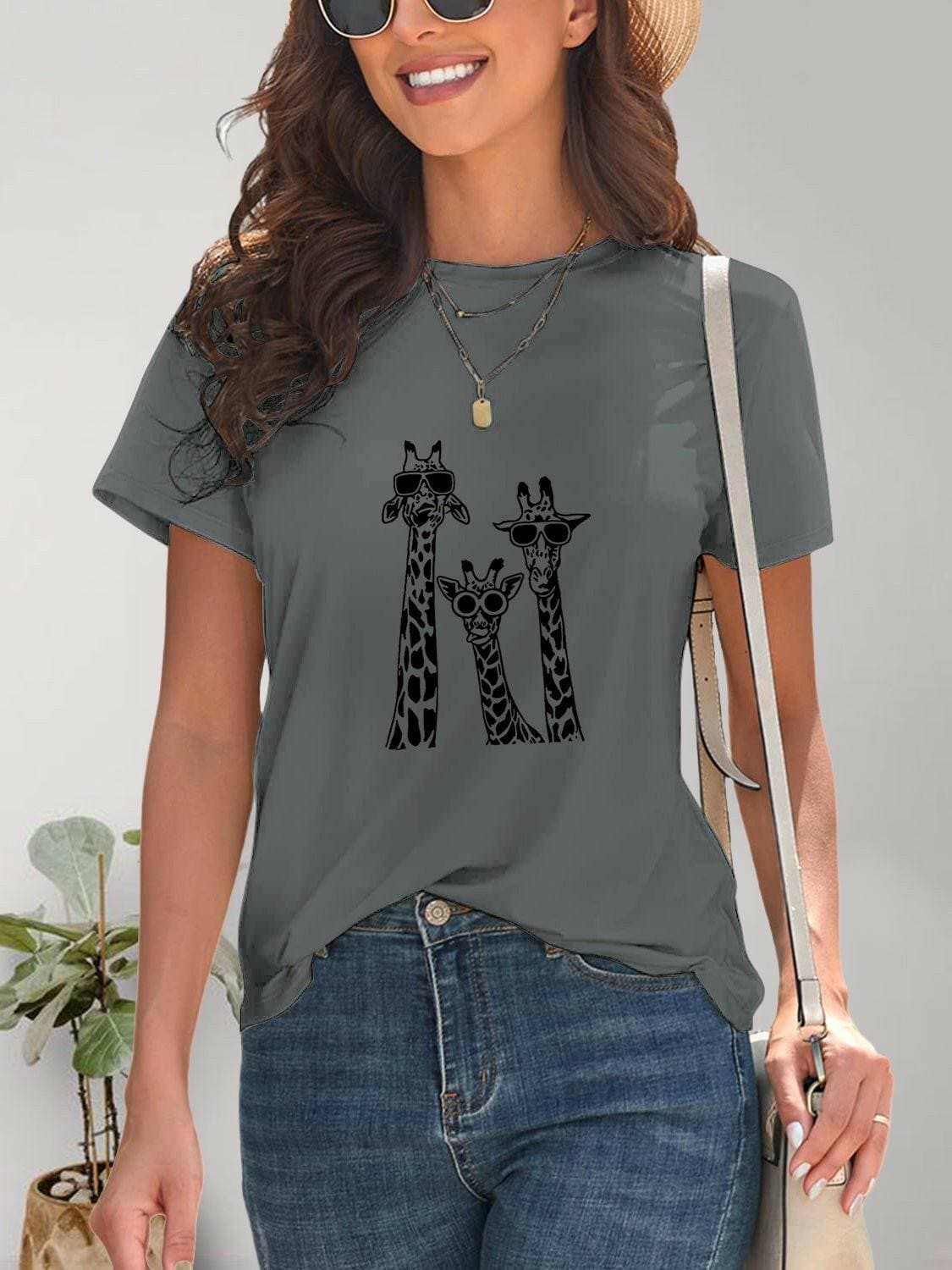 Giraffe print casual tee - comfy fit