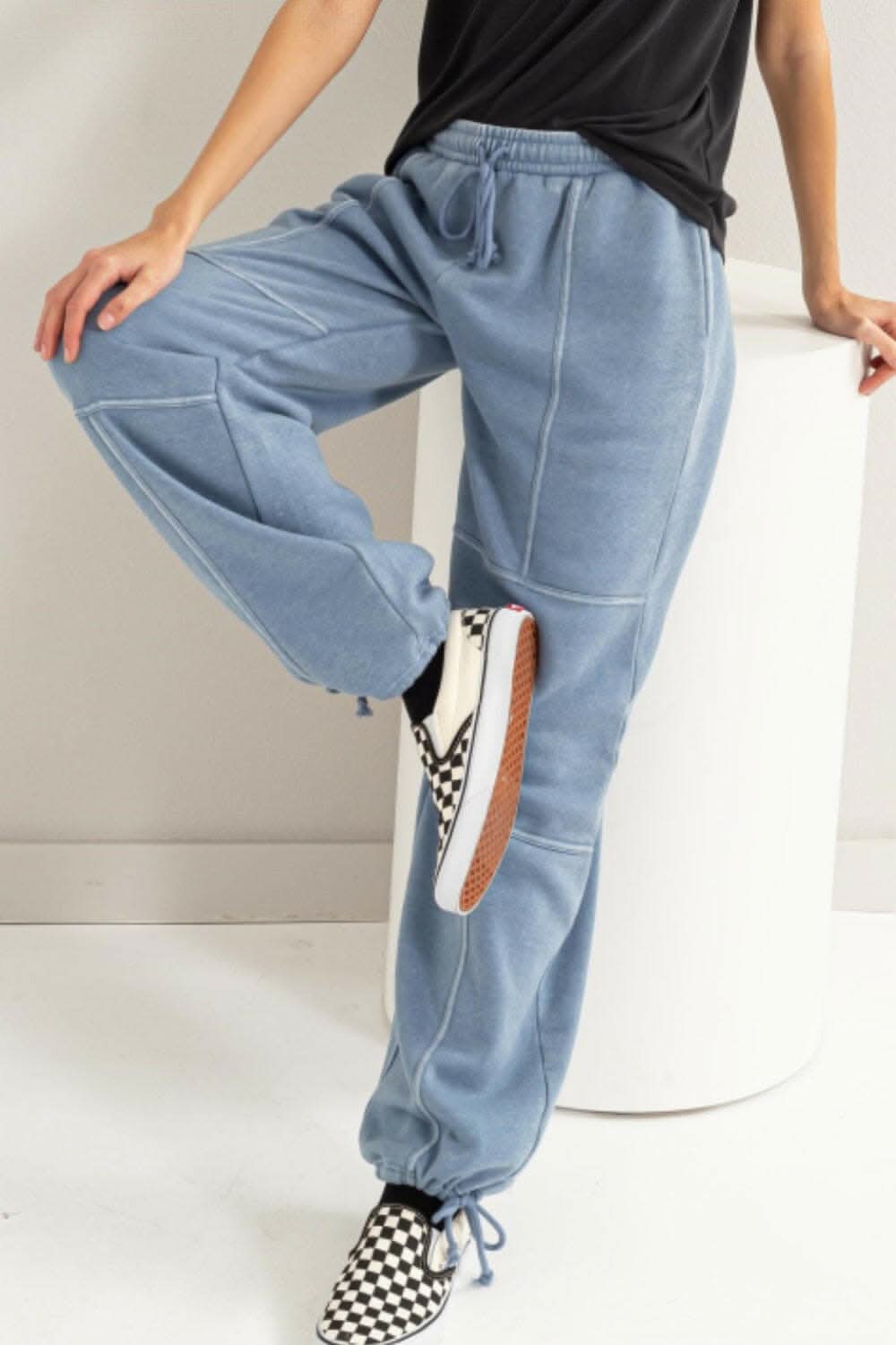 HYFVE Stitched Design Drawstring Sweatpants - Love Salve