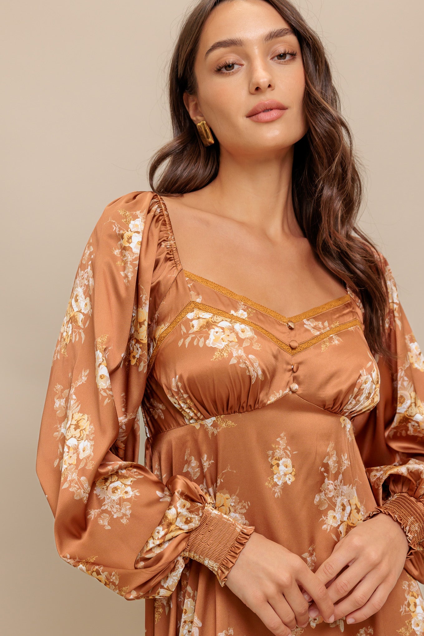 Caramel Sunset Woven Midi Dress With Sweetheart Neckline