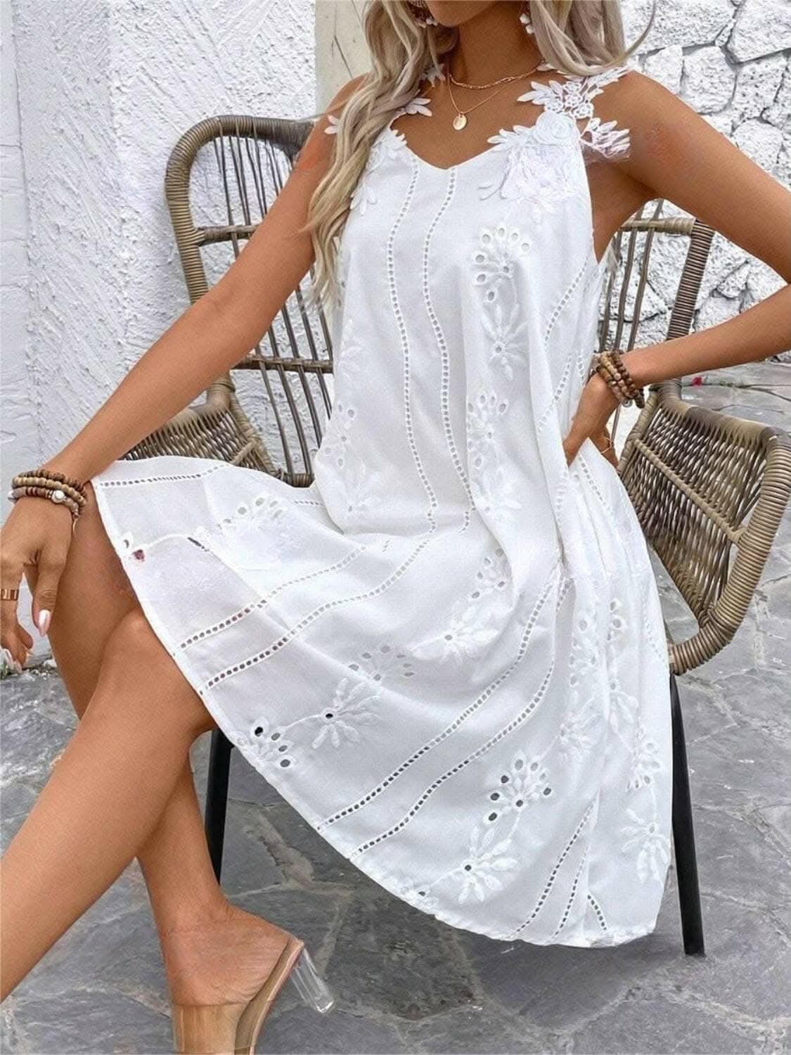 Lace detail v-neck mini dress - Love Salve