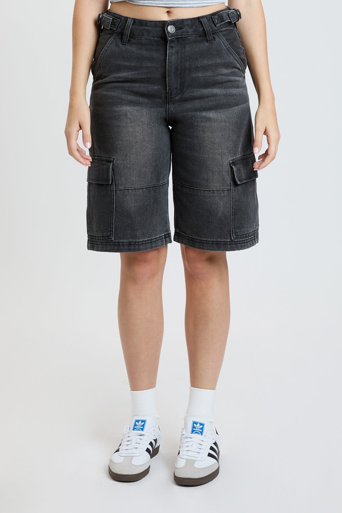 YMI JEANS: High-Rise Cargo Shorts