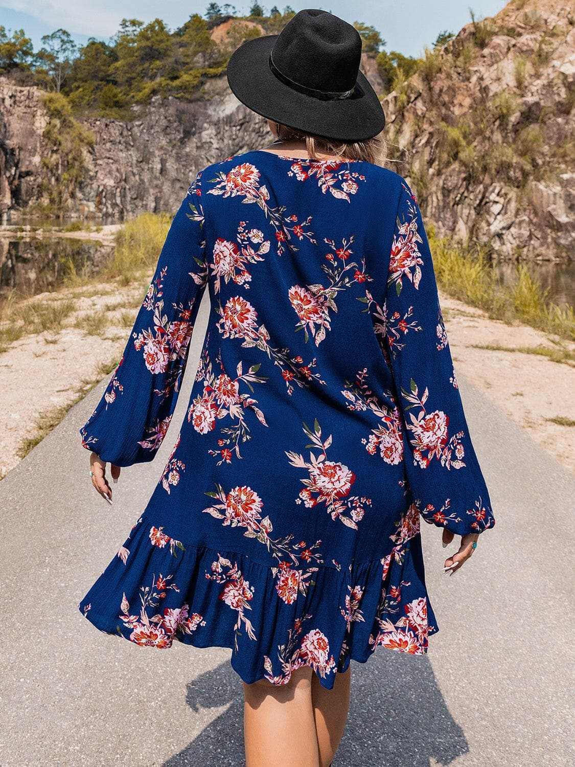 Plus size v-neck long sleeve dress - Love Salve