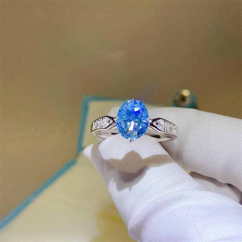 Stunning 2 Carat Moissanite Ring - Love Salve