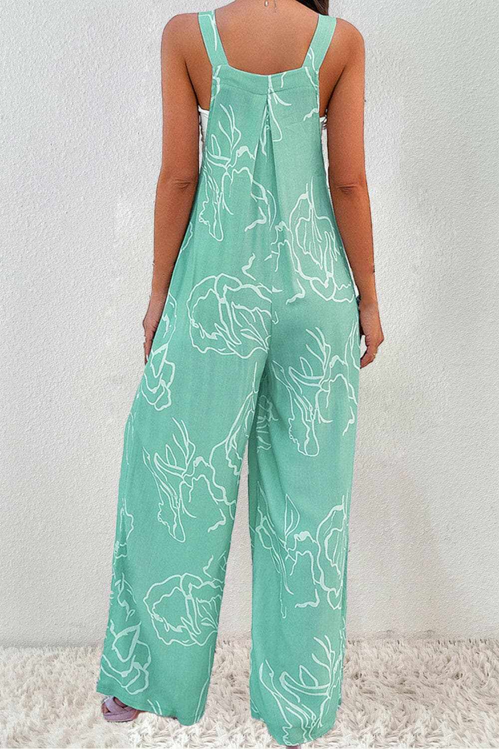 Stylish wide-leg jumpsuit with pockets - Love Salve