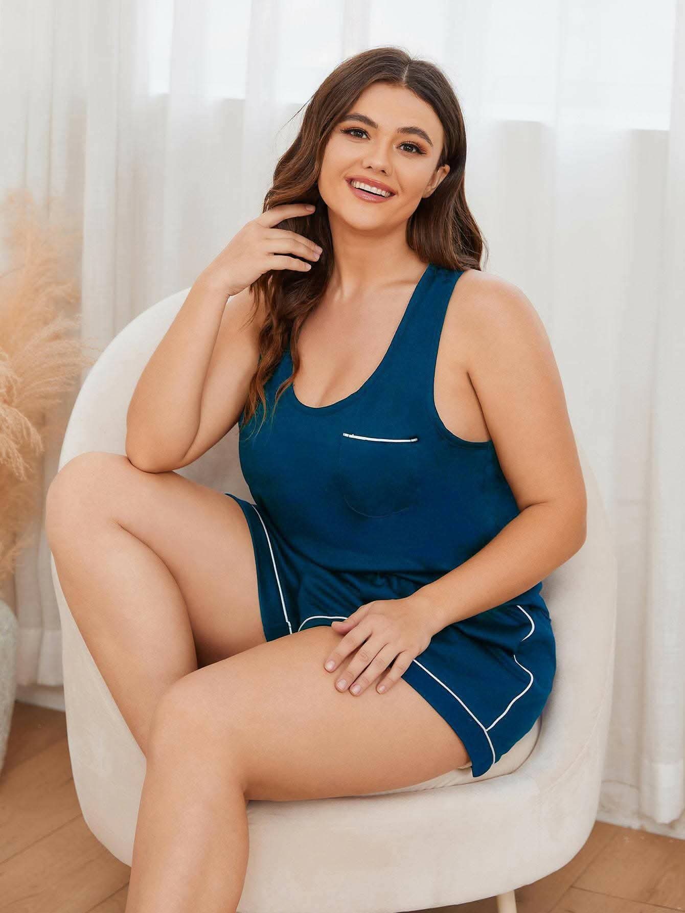 Trendy Plus Size Color Block Set