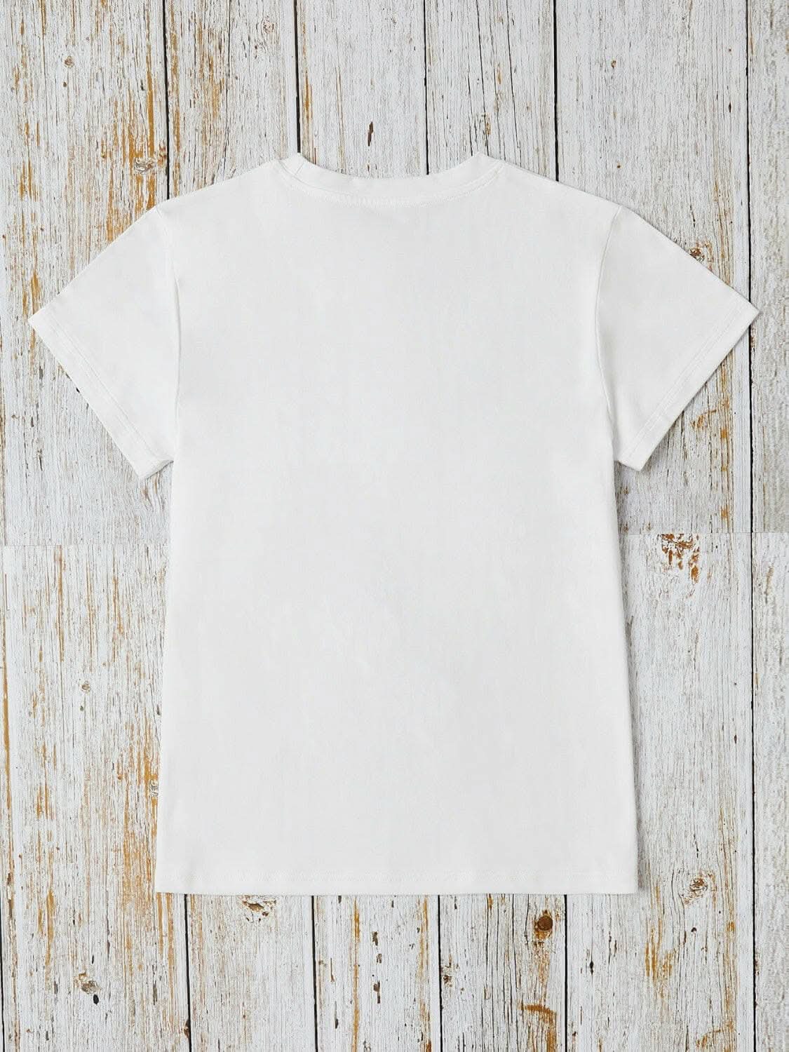 Trendy graphic t-shirt for women - Love Salve