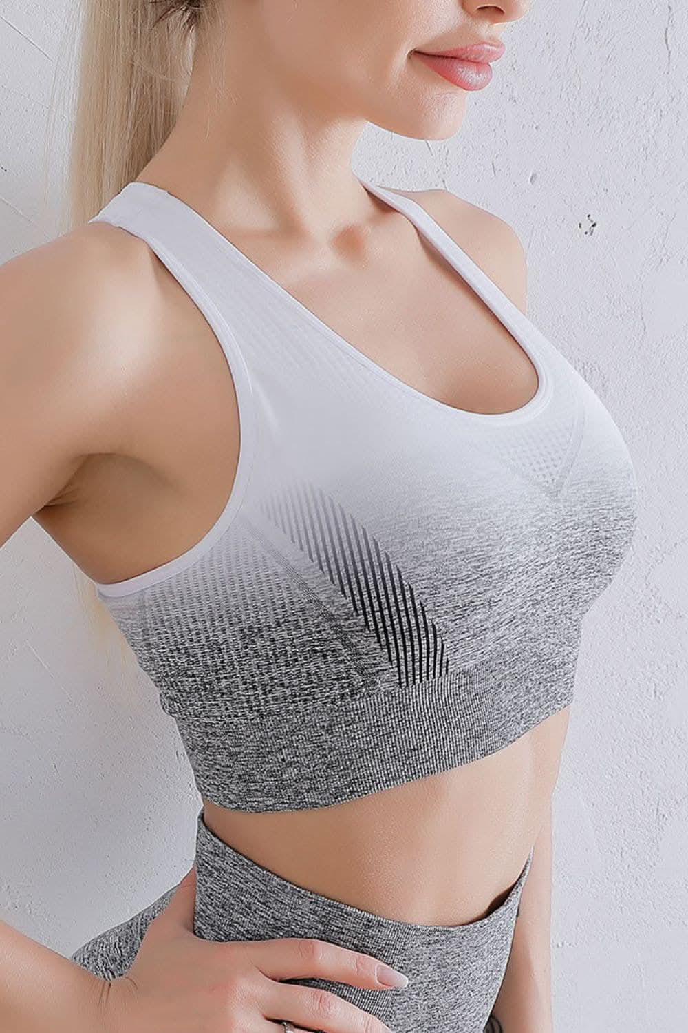 Vibrant gradient sports bra - no underwire - Love Salve