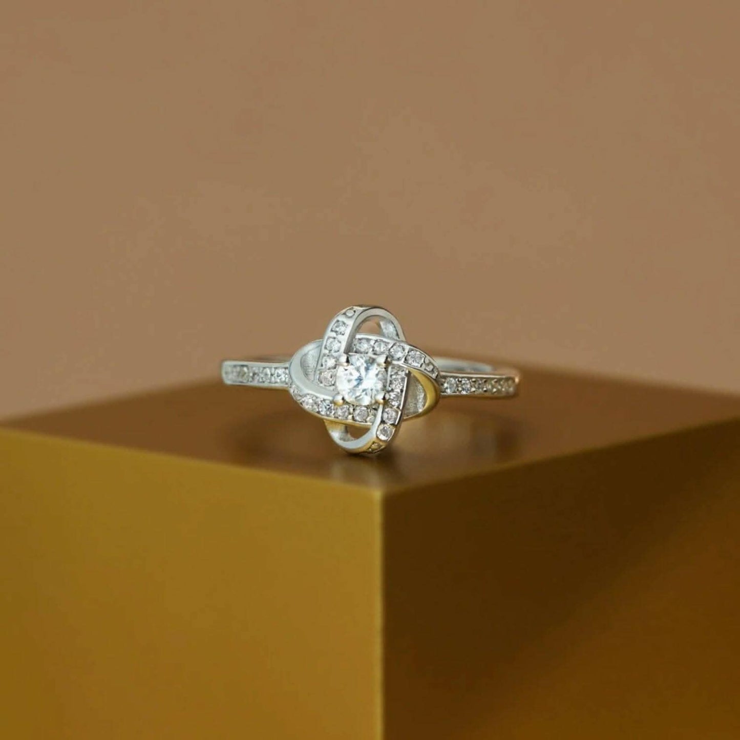 Zircon sterling silver ring - Love Salve