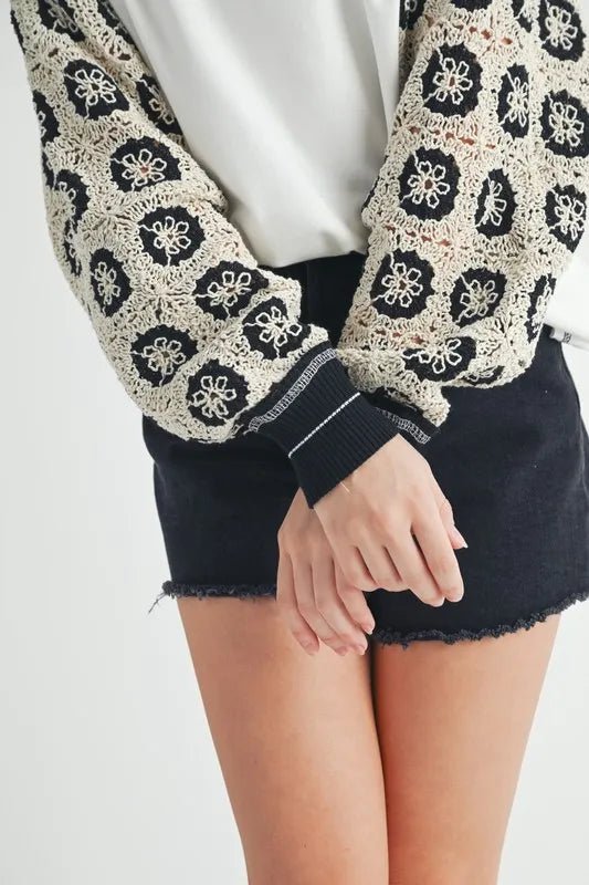 Aemi+Co Crochet Contrast Stitching V Neck Top for Women - Love Salve