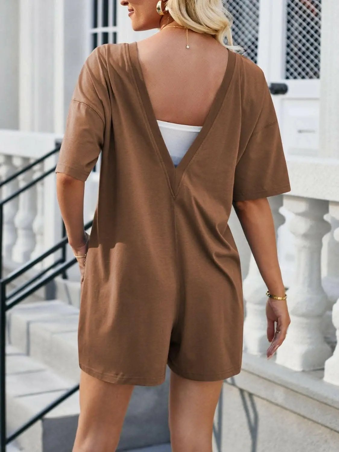 Chic backless romper with pockets - Love Salve