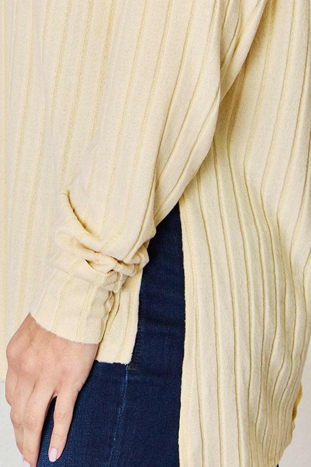 Chic ribbed round neck tee - Love Salve