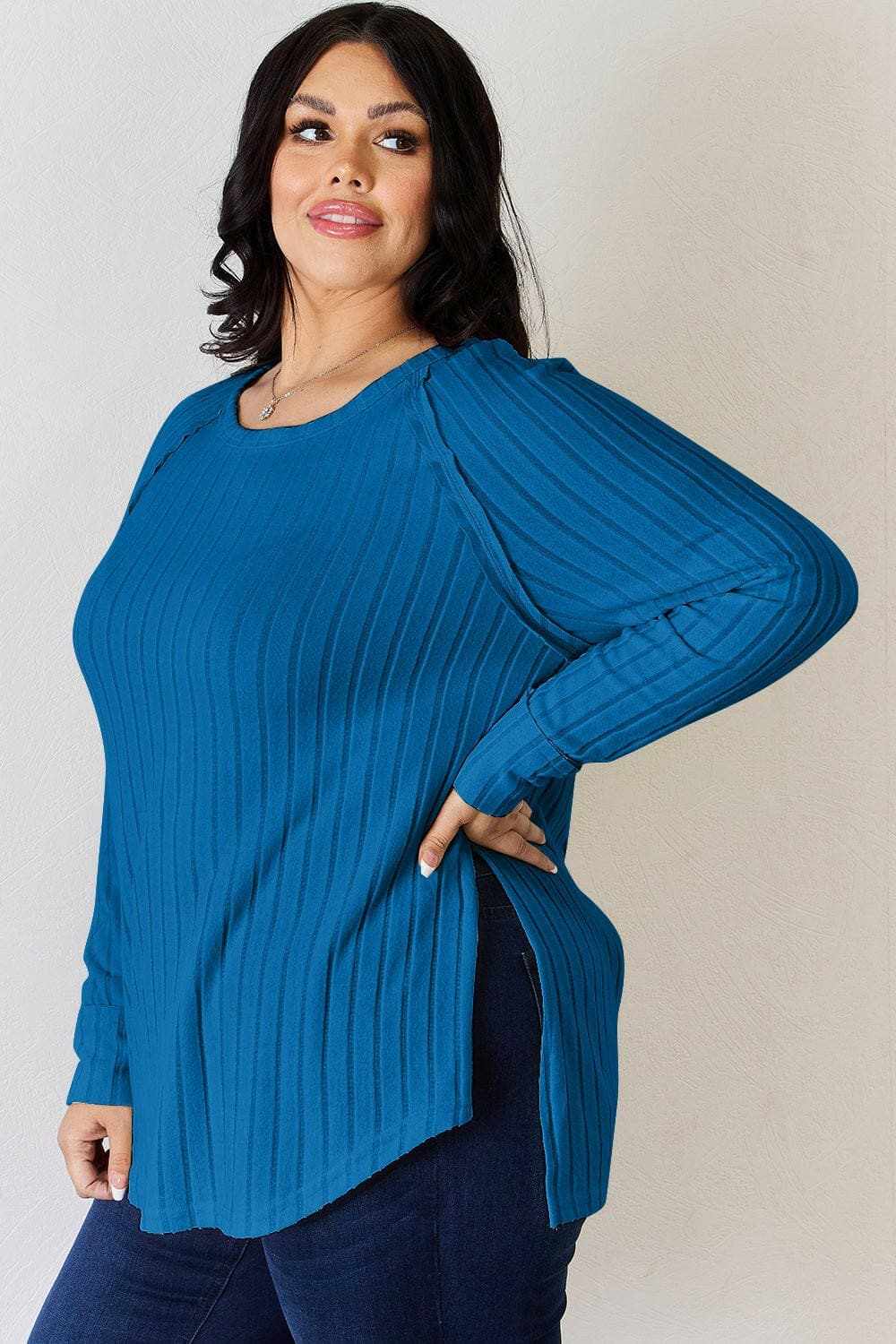 Chic ribbed round neck tee - Love Salve